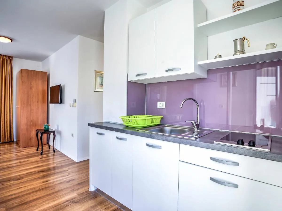 Apartment File-5 By Interhome